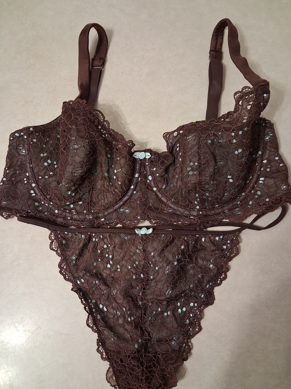 Lace Underwire Bra & Thong Set - Brown